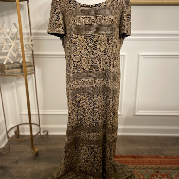 Jessica Howard Vintage Lace Maxi Dress - Picture 1 of 6